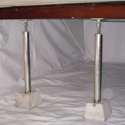 crawl space jack posts installed in an encapsulated crawl space in Montpelier